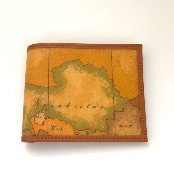 ✨HOST PICK Authentic Alviero Martini Wallet - Picture 2 of 11